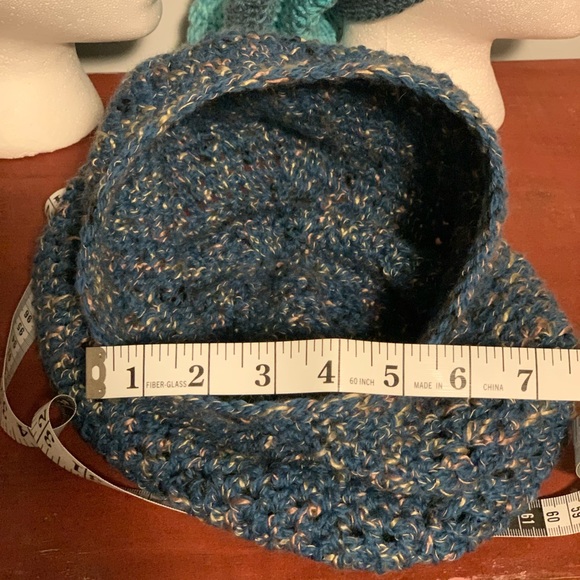 Slouchie in Wedgewood - Picture 4 of 7